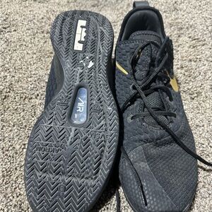 Nike LeBron Witness 3 Black Athletic Shoes